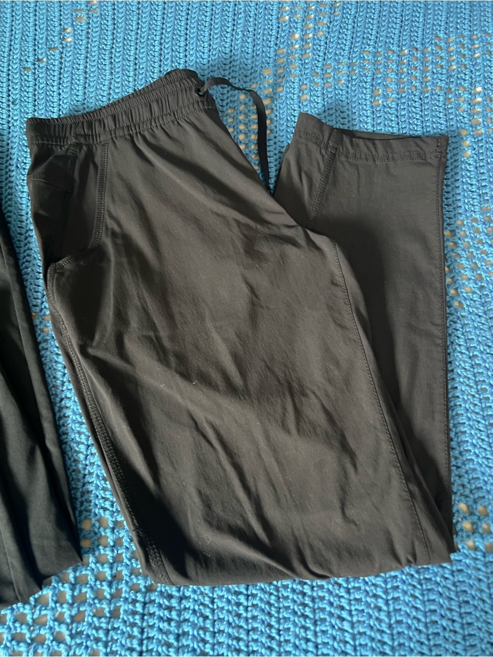 Eddie Bauer pull on elastic waist joggers black